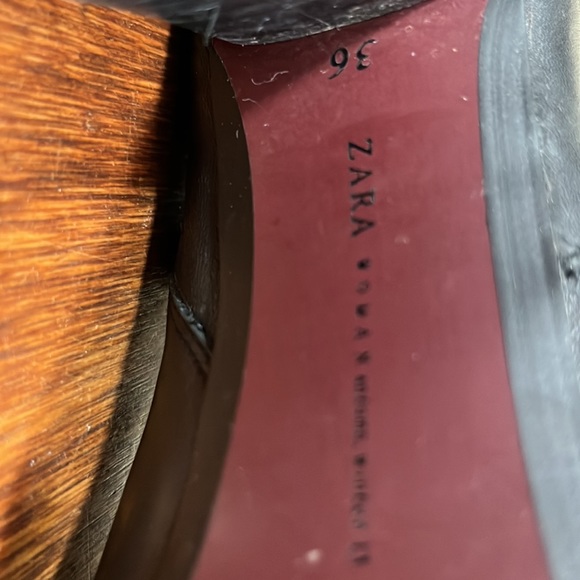 Zara Woman Black Chunk Heel Booties - Picture 9 of 10